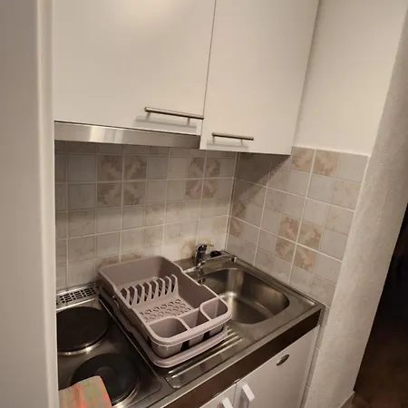 Apartment Live In *